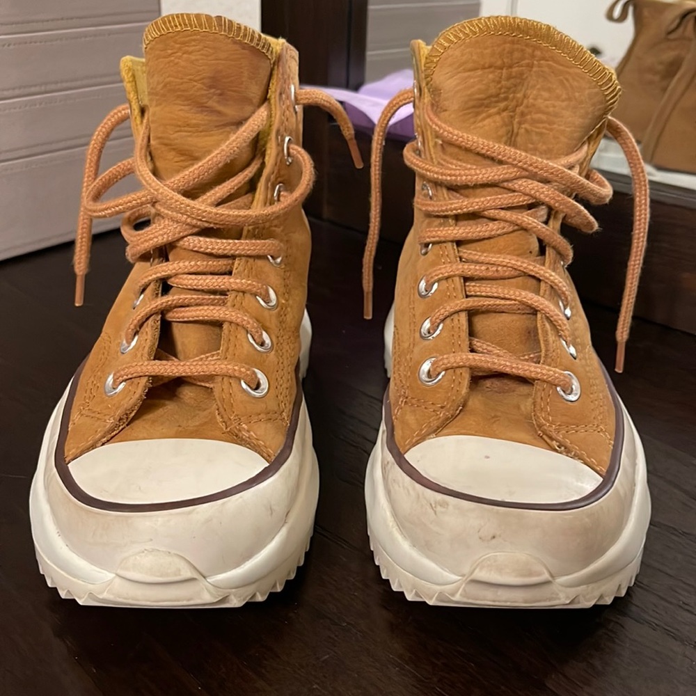 Converse run star hike